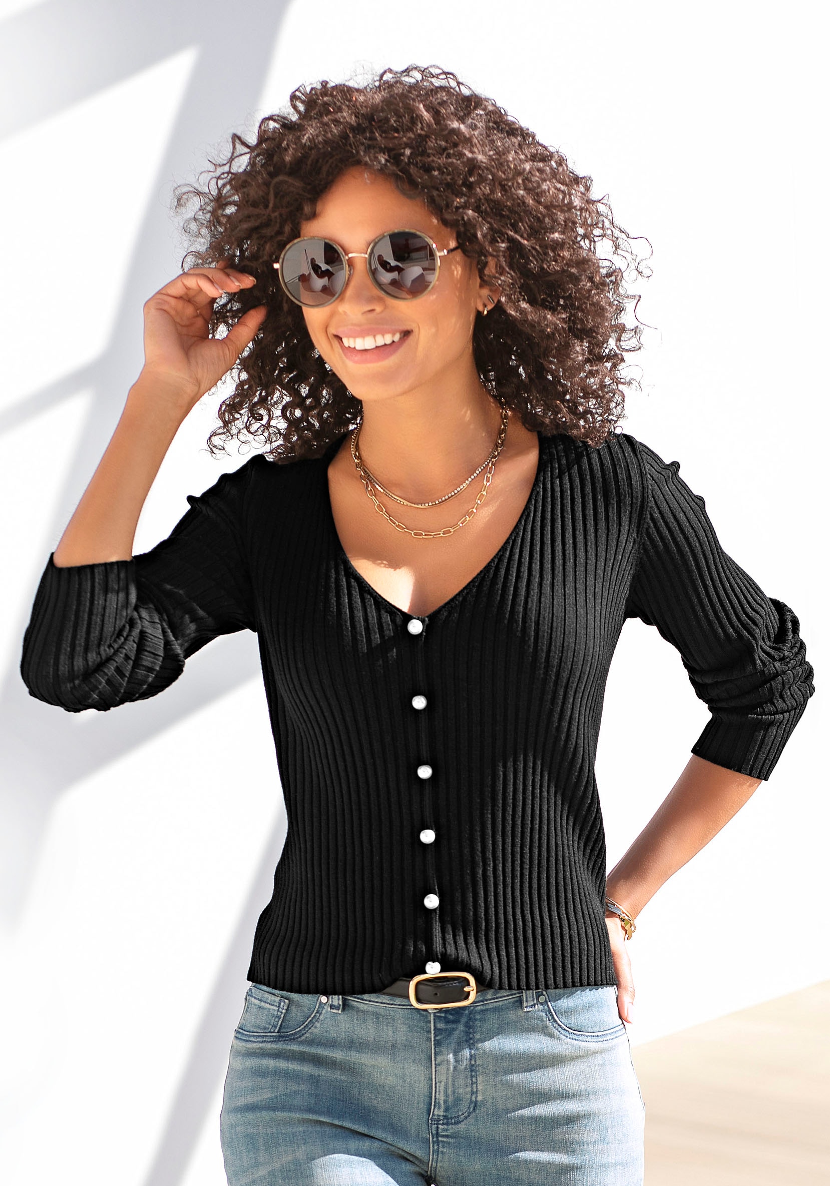 LASCANA V-Ausschnitt-Pullover mit Zierperlen, figurbetonter Strickpullover, günstig online kaufen