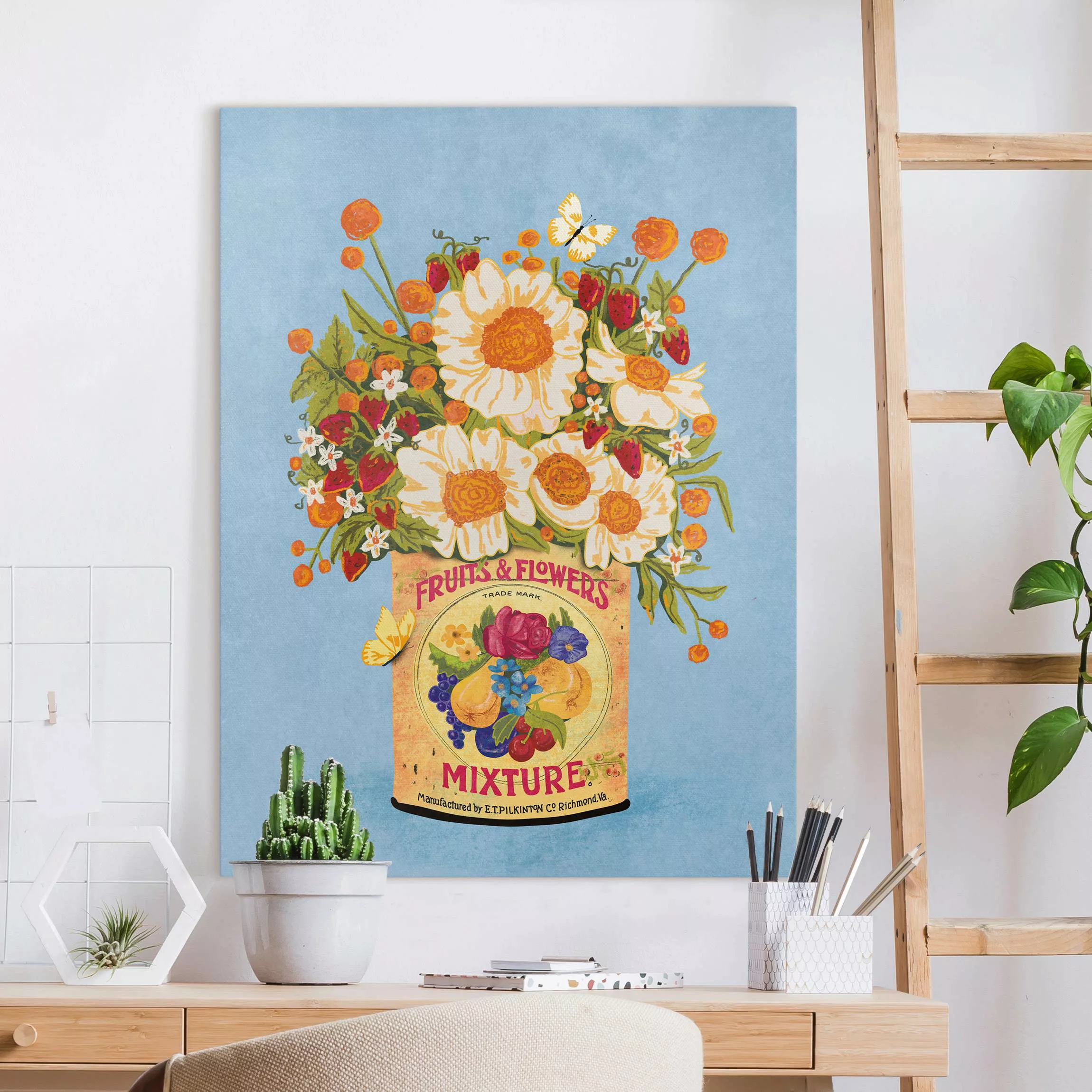 Leinwandbild Flowers in a can - Strawberries and Daisies günstig online kaufen