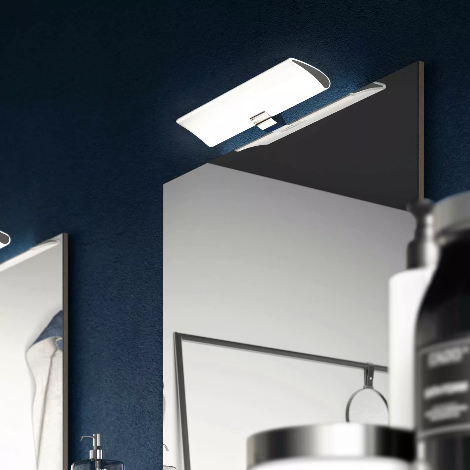 LED-Spiegelleuchte Miracle in Chrom, Breite 30 cm günstig online kaufen