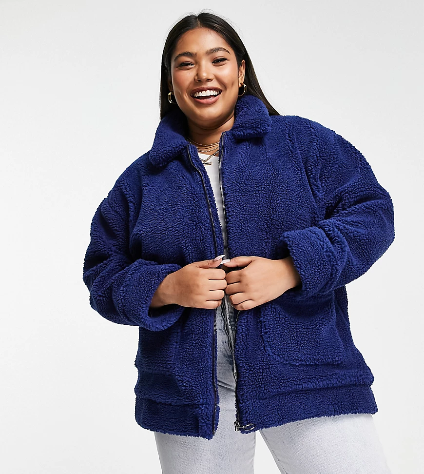 Wednesday's Girl Curve – Mantel aus Teddyfell-Marineblau günstig online kaufen
