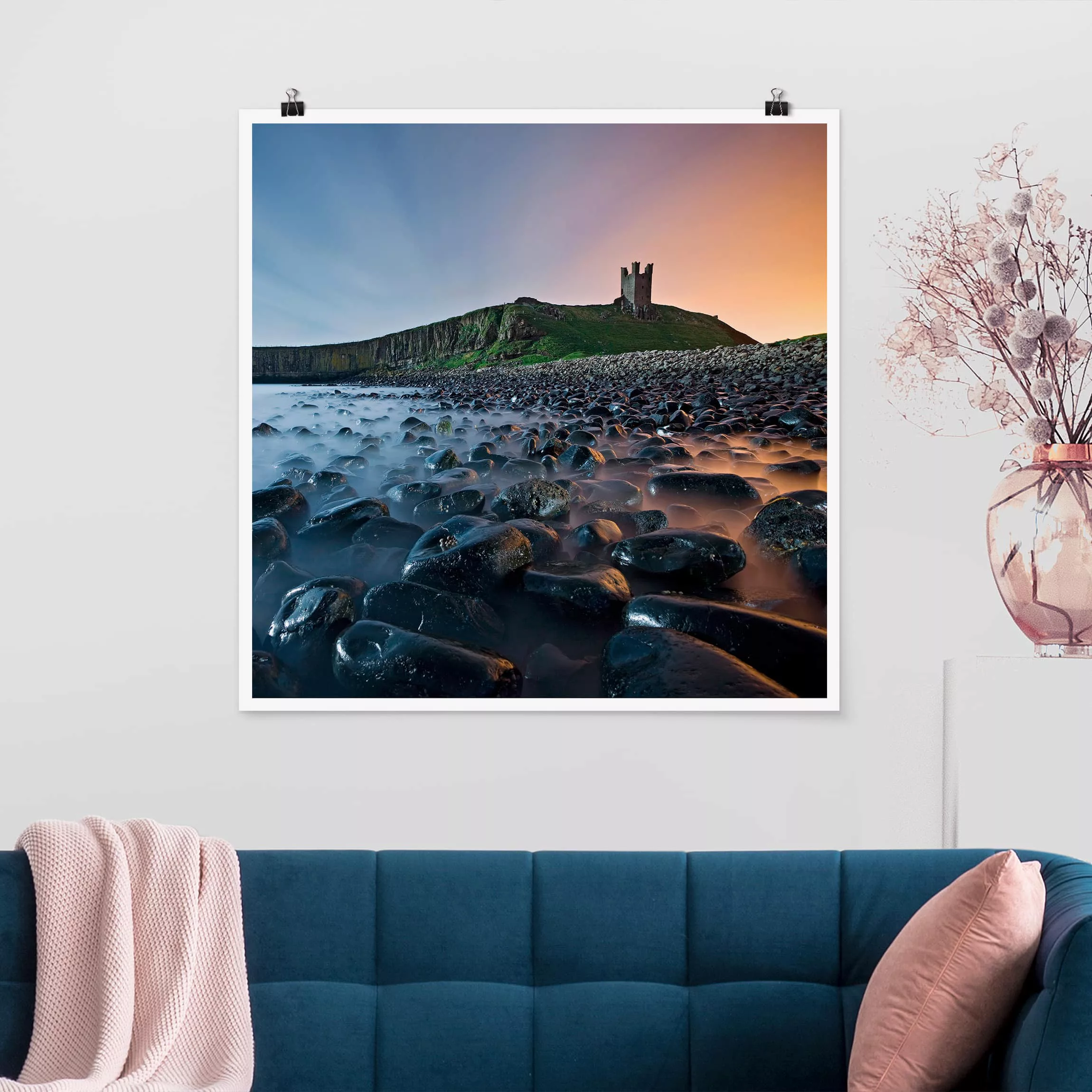 Poster Architektur & Skyline - Quadrat Sonnenaufgang mit Nebel bei Dunstanb günstig online kaufen
