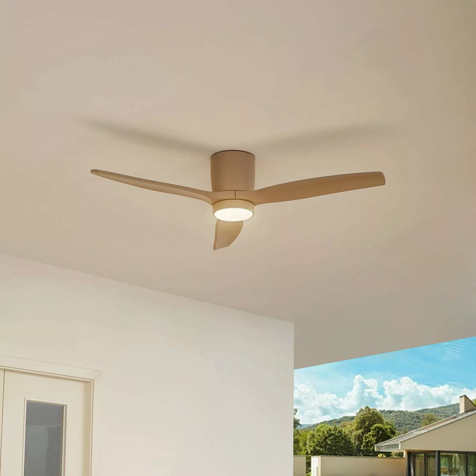 Lucande LED-Außen-Deckenventilator Sorin, beige, DC, leise günstig online kaufen