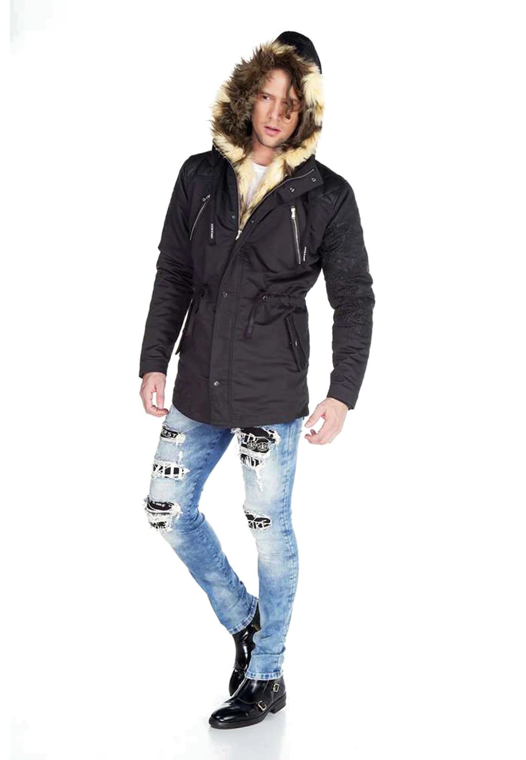 Cipo & Baxx Winterjacke, mit Kapuze und Stickereien günstig online kaufen