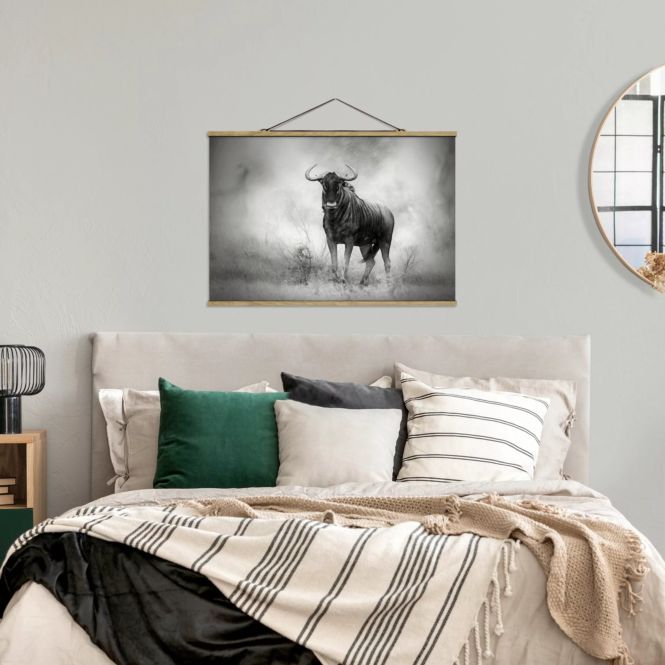 Stoffbild Tiere mit Posterleisten - Querformat Staring Wildebeest günstig online kaufen