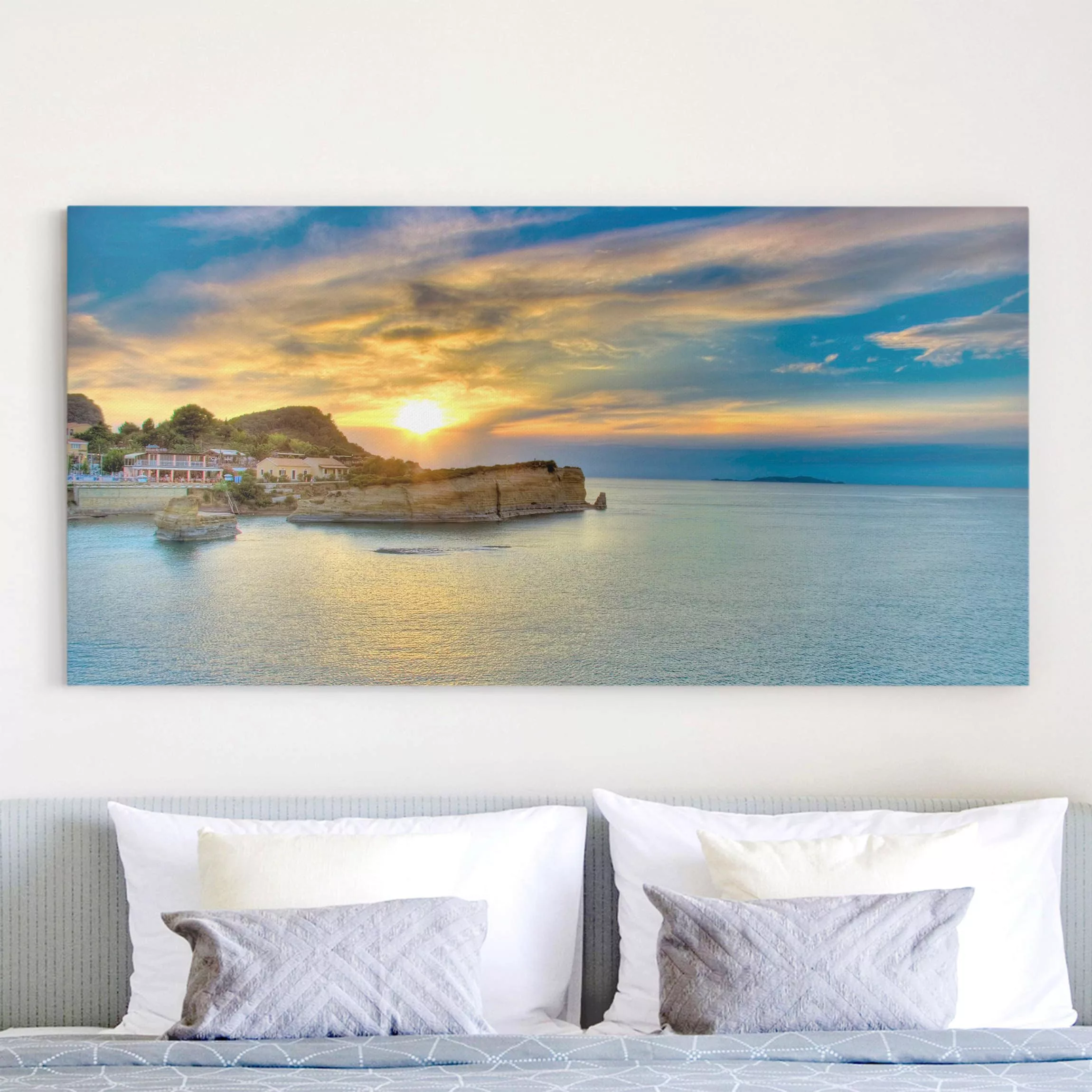 Leinwandbild Strand - Querformat Sonnenuntergang über Korfu günstig online kaufen