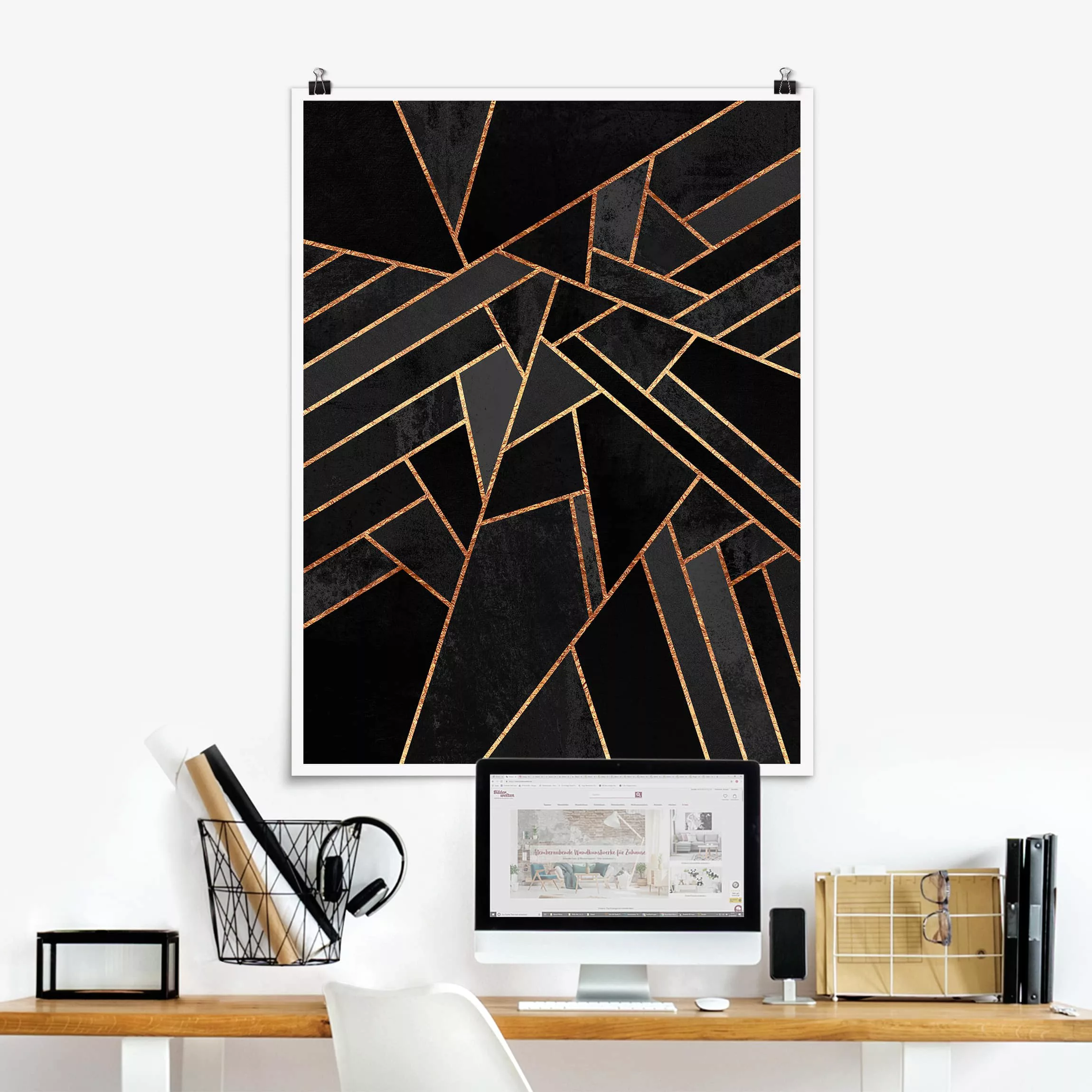 Poster Kunstdruck - Hochformat Schwarze Dreiecke Gold günstig online kaufen