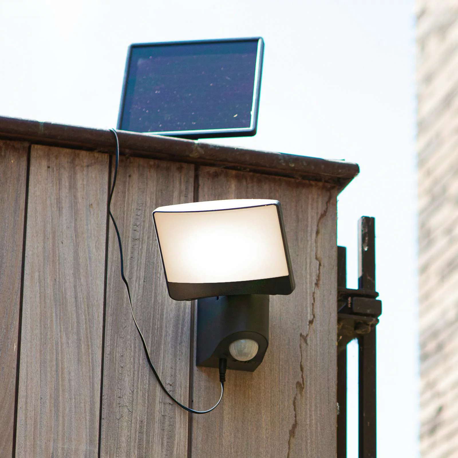 LED Solar Spot Sunshine in Anthrazit 11W 800lm IP54 mit Bewegungsmelder günstig online kaufen