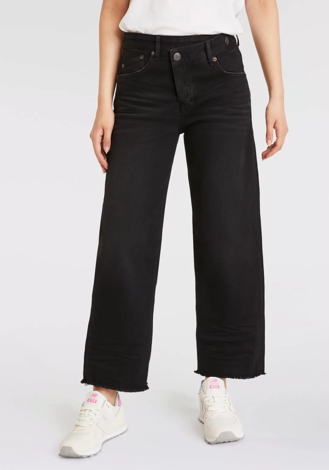 Herrlicher Straight-Jeans "Mäze Sailor Recycled Denim Black Stretch", im Fi günstig online kaufen