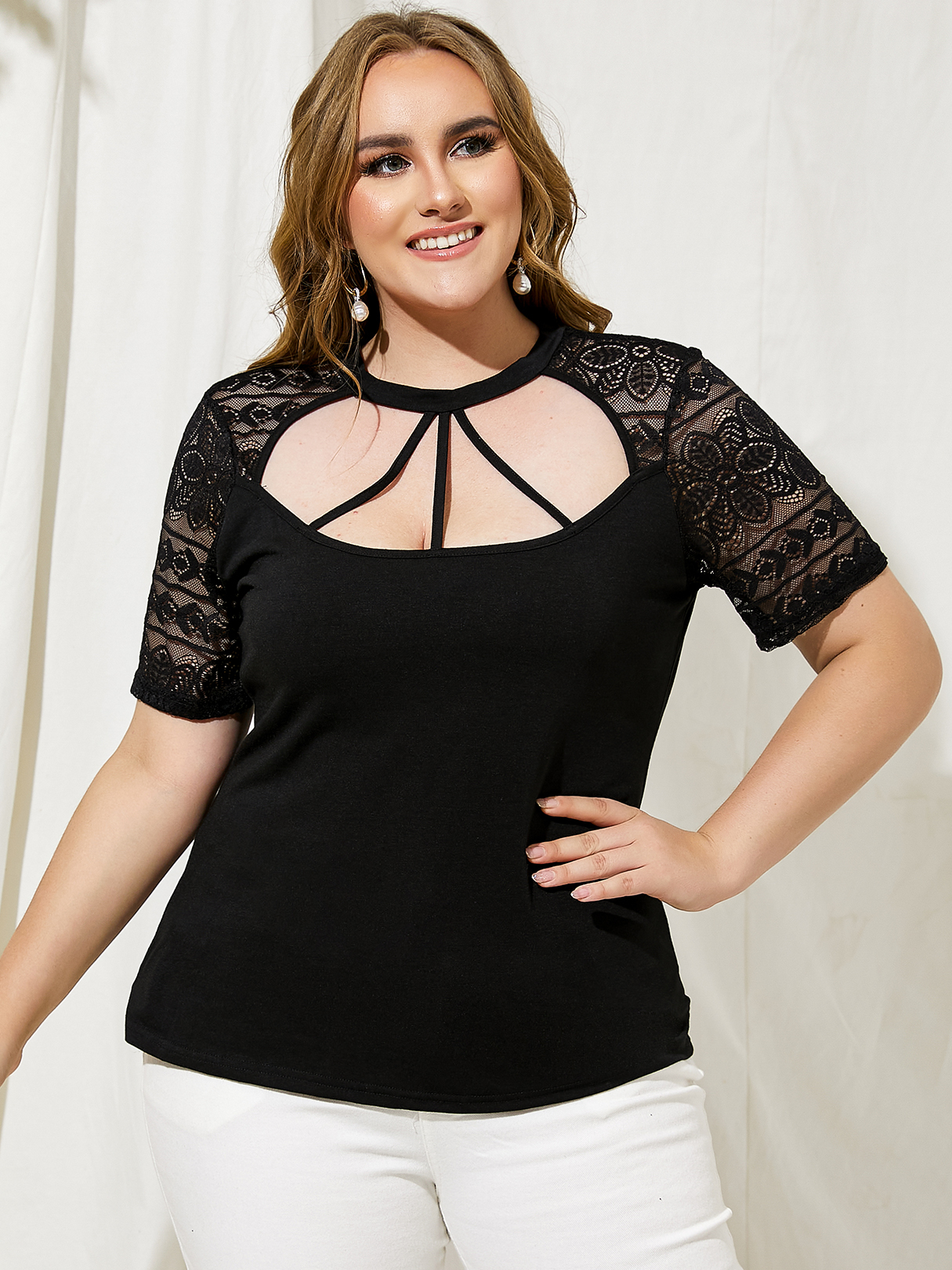 Plus Size Cut Out Spitzeneinsatz Kurzarm T-Shirt günstig online kaufen