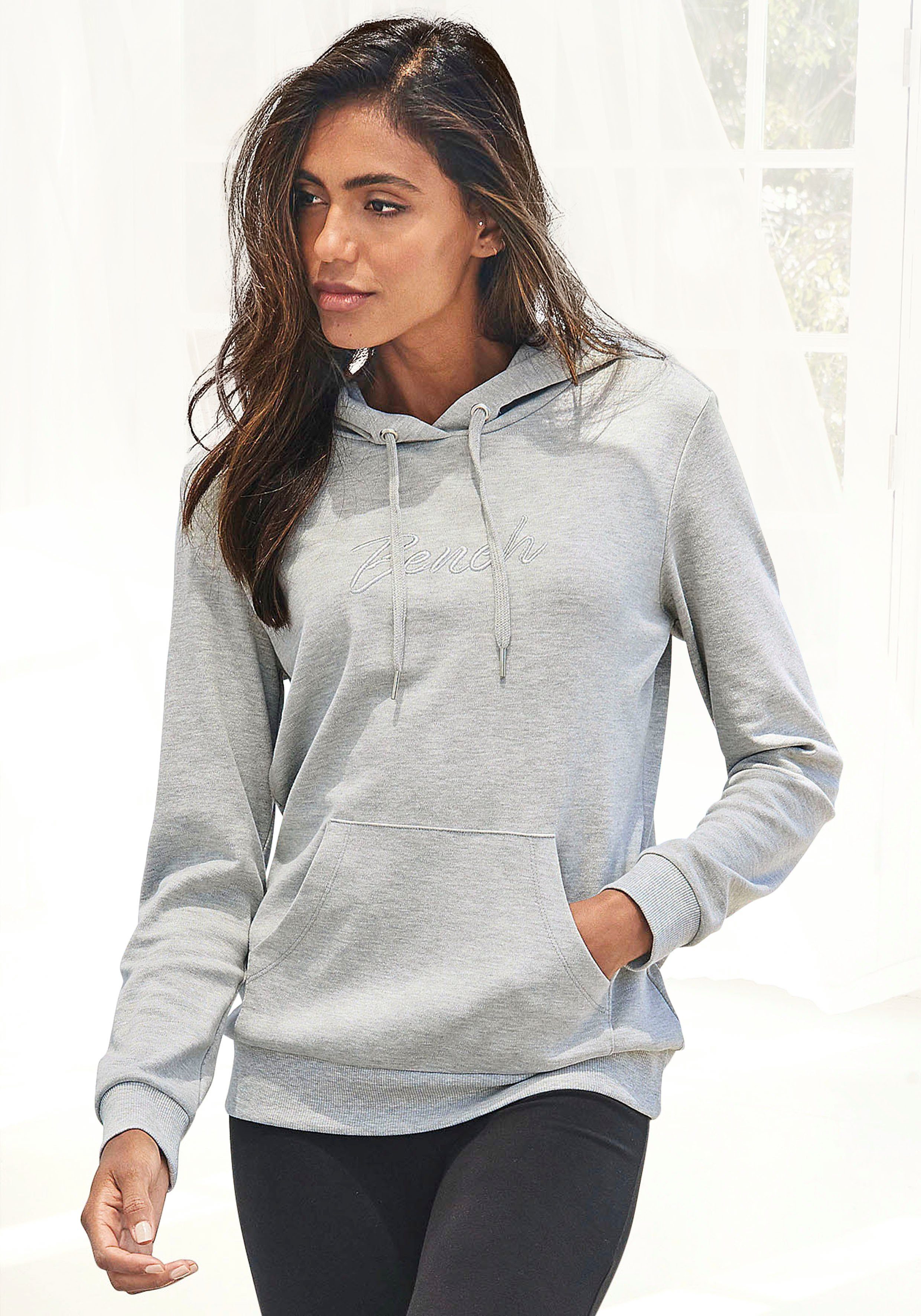 Bench. Loungewear Kapuzensweatshirt, mit glänzender Logostickerei, Loungean günstig online kaufen