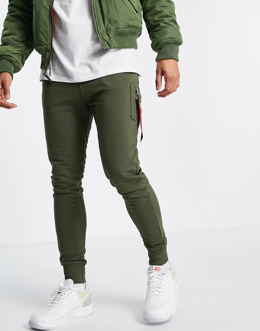 Alpha Industries – X-Fit – Cargo-Jogginghose mit schmalem Schnitt in Dunkel günstig online kaufen