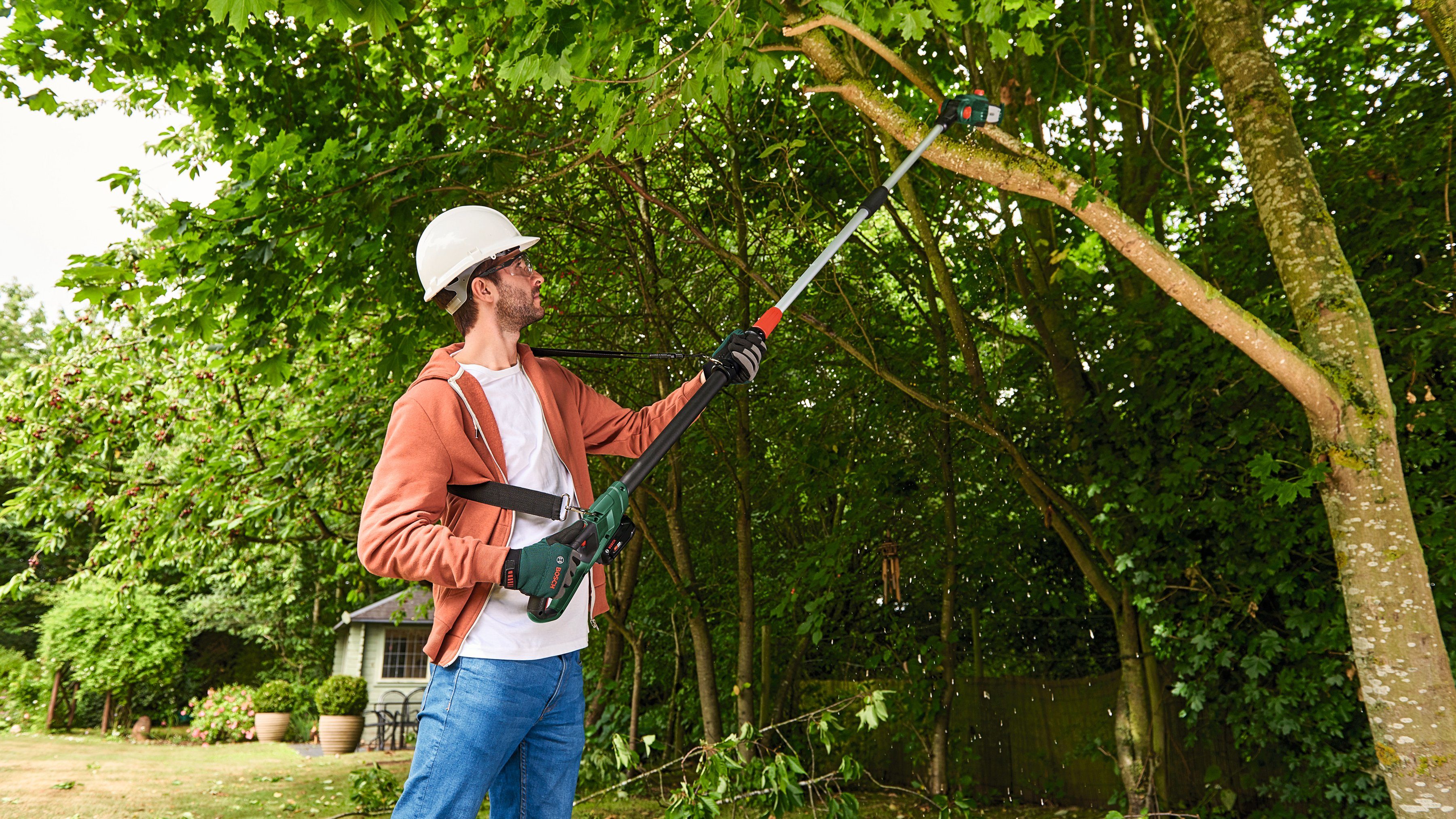 Bosch Akku Teleskop-Kettensäge UniversalChainPole 18 inkl. Akku günstig online kaufen