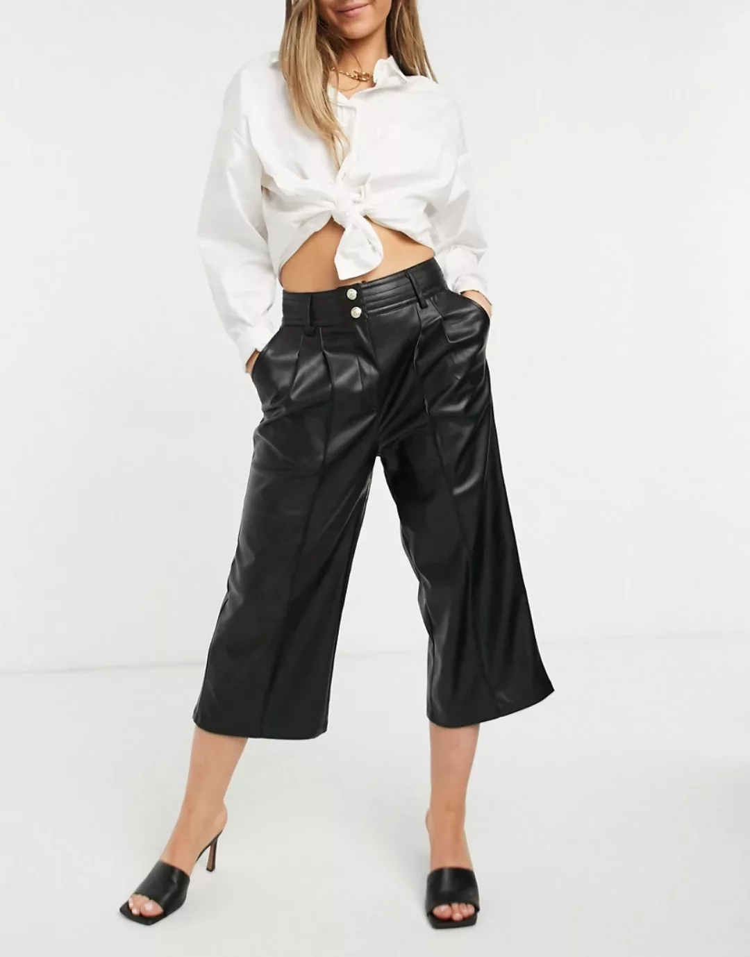 River Island – Schwarze Hose mit weitem Beinschnitt aus Kunstleder günstig online kaufen