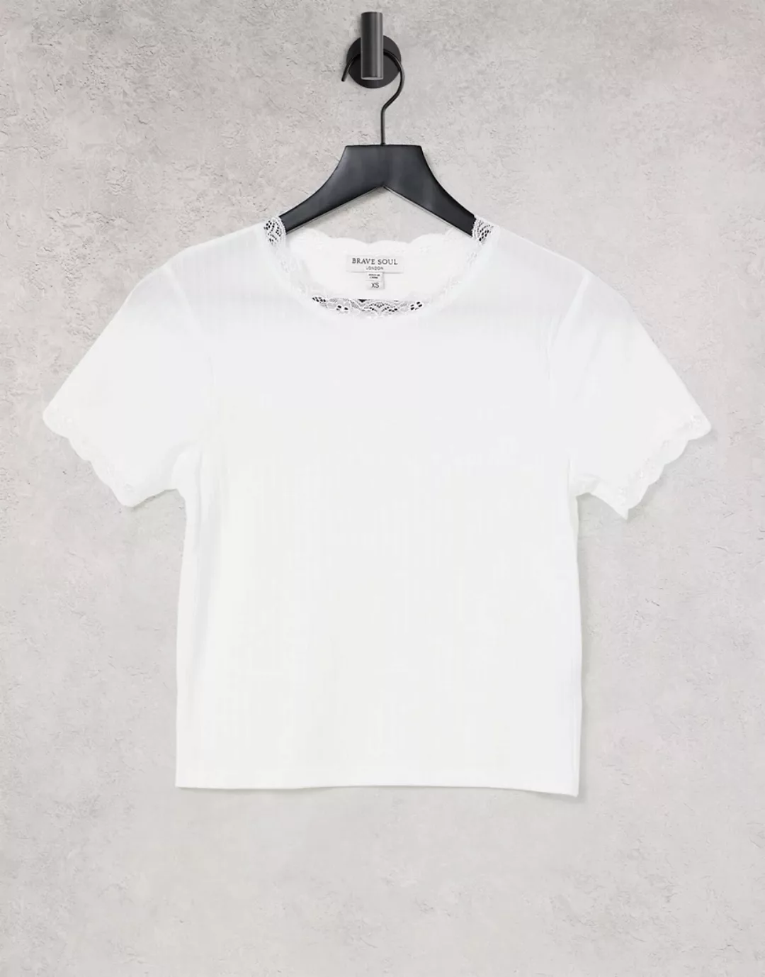 Brave Soul – Kaiko – Geripptes T-Shirt mit Spitzenbesatz-Weiß günstig online kaufen