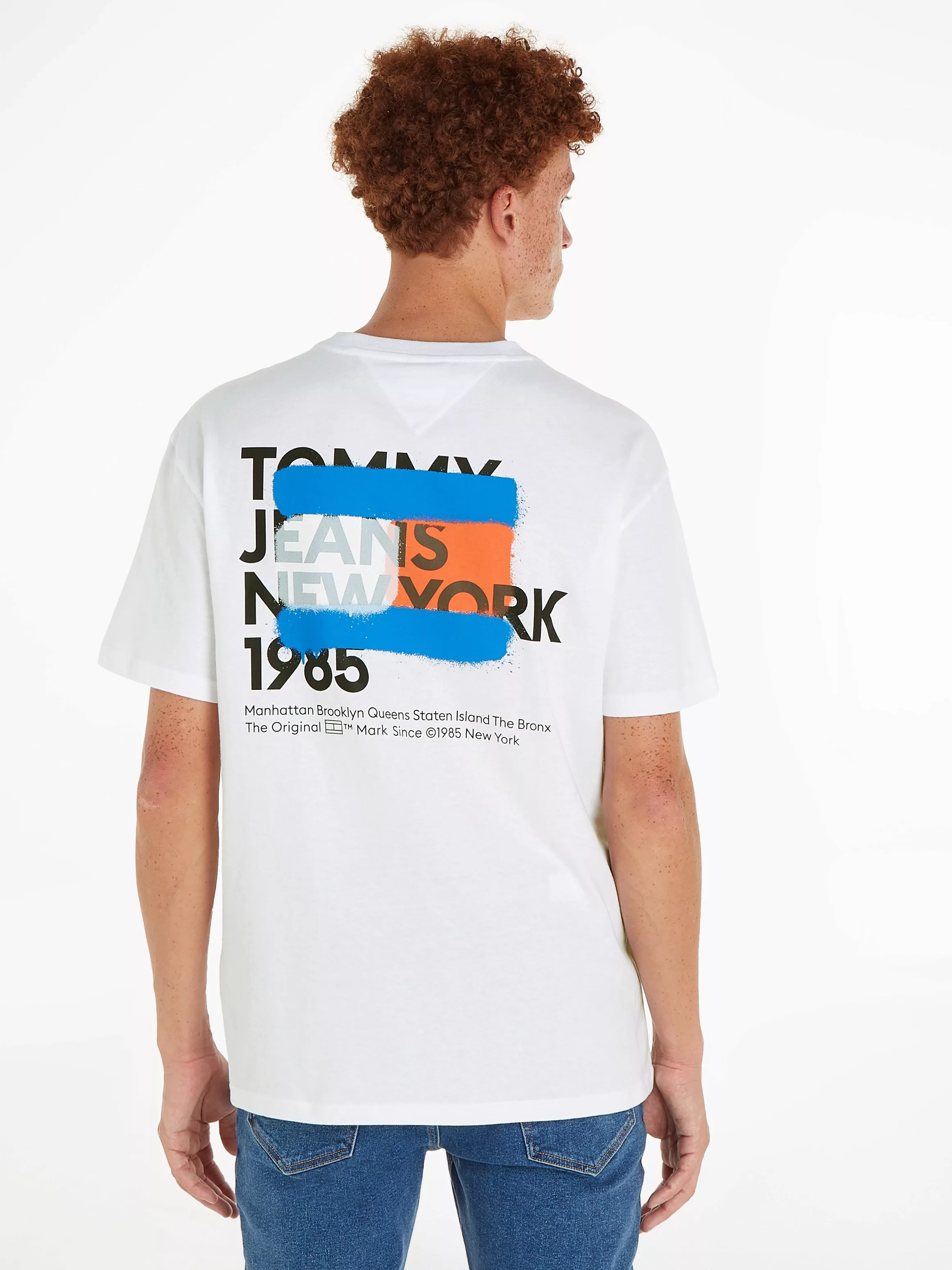 Tommy Jeans T-Shirt TJM TOMMY NY GRAFFITI FLAG TEE mit großem Aufdruck von günstig online kaufen