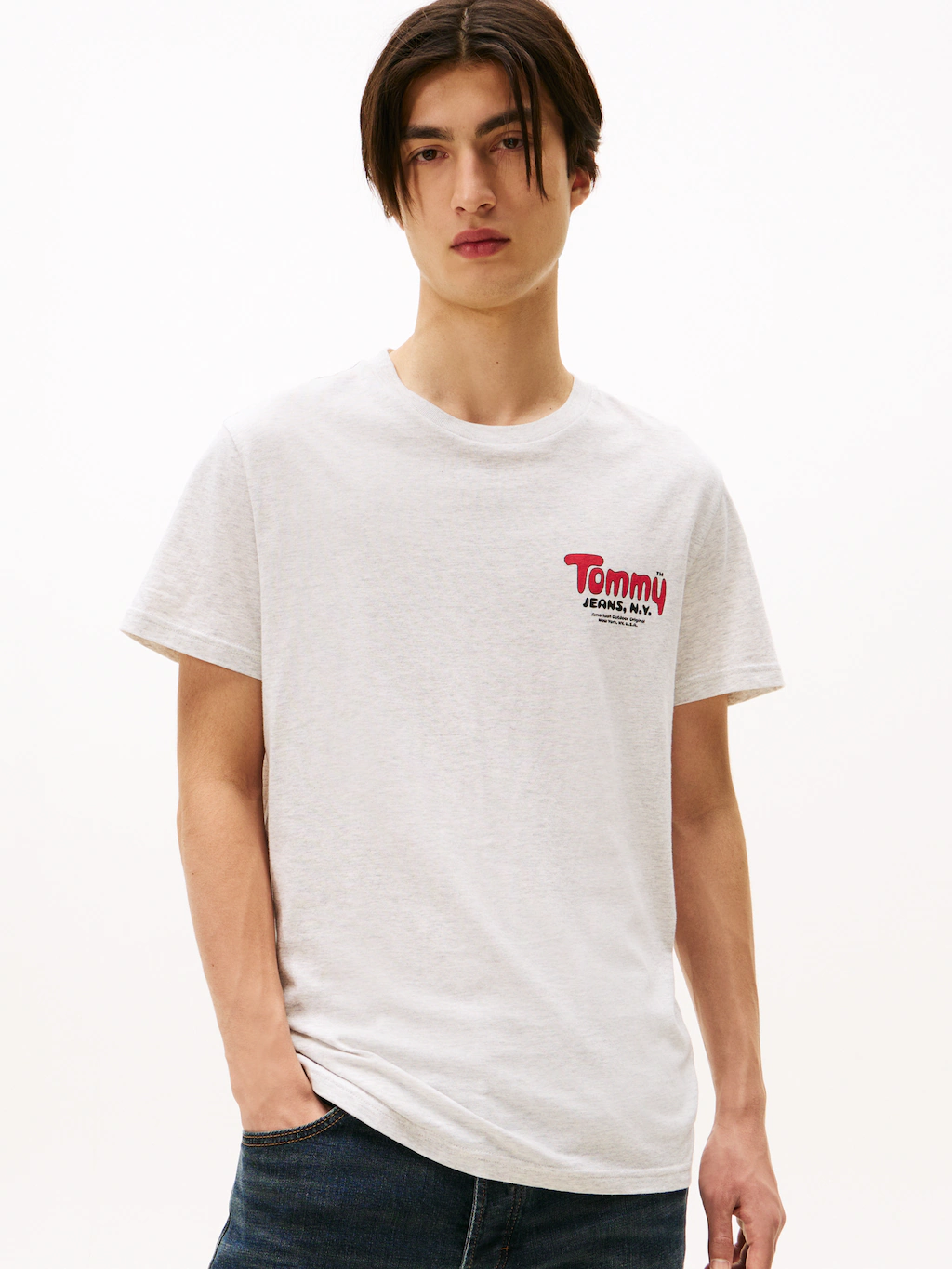 Tommy Jeans T-Shirt "FONT PLAY TEE", Slim fit mit Rundhalsausschnitt günstig online kaufen