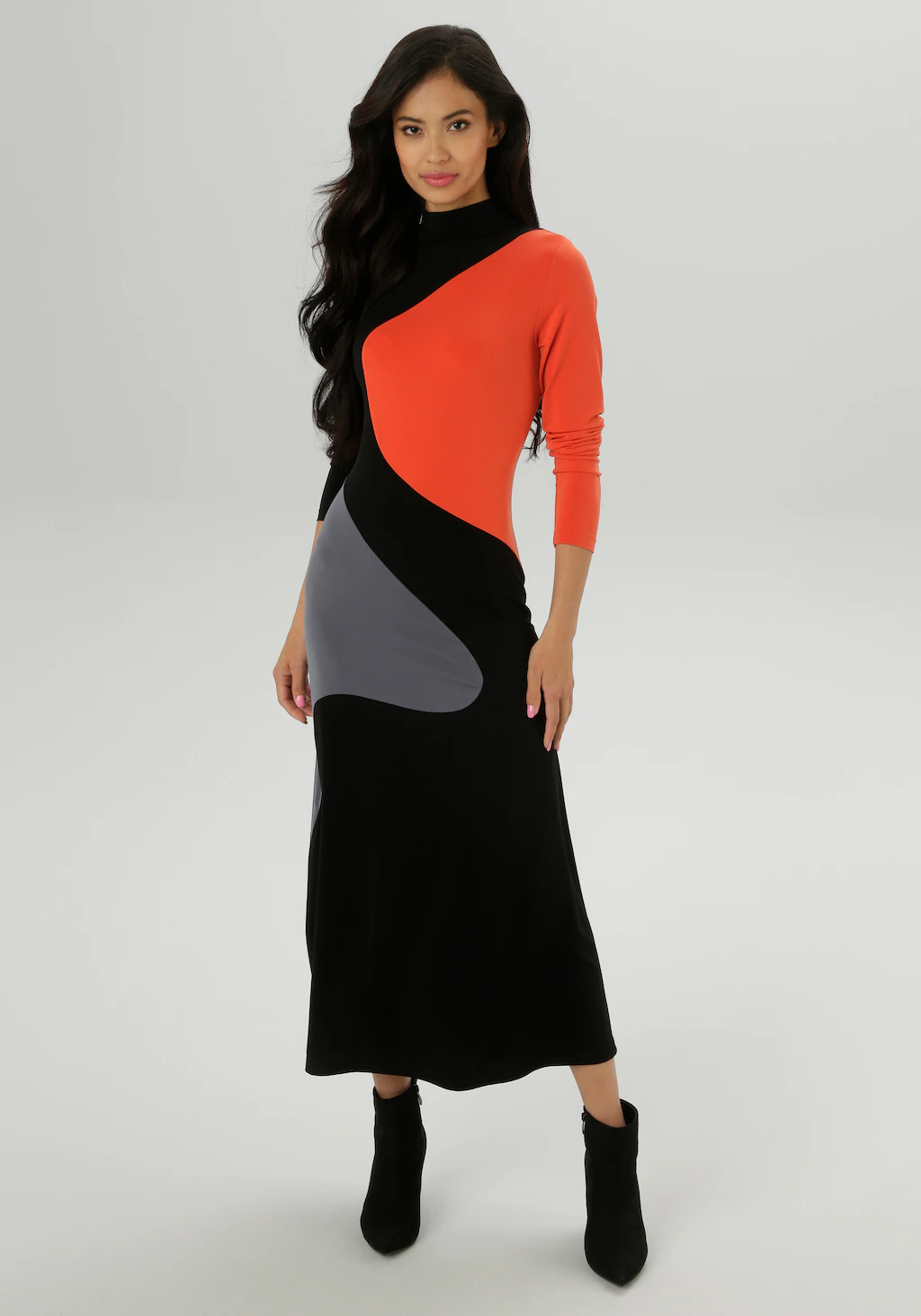 Aniston SELECTED Maxikleid, mit asymmetrisch verlaufenden Farbeinsätze - NE günstig online kaufen