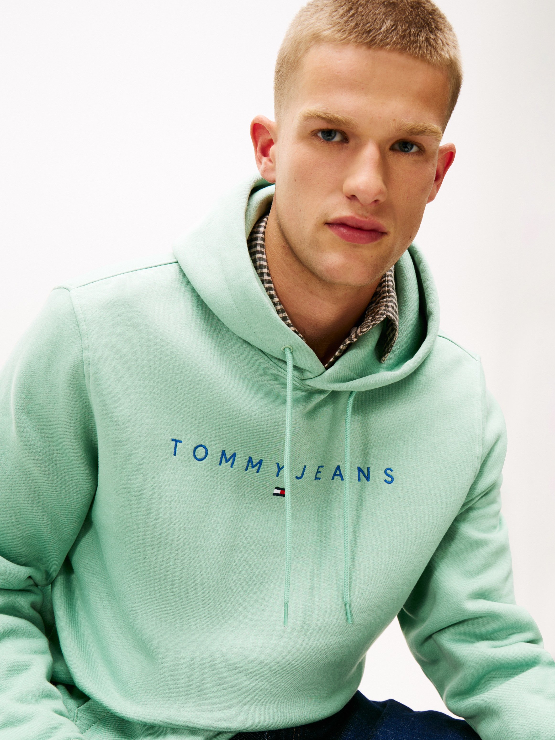 Tommy Jeans Hoodie "TJM REG LINEAR LOGO HOODIE EXT", mit Logo-Stickerei günstig online kaufen