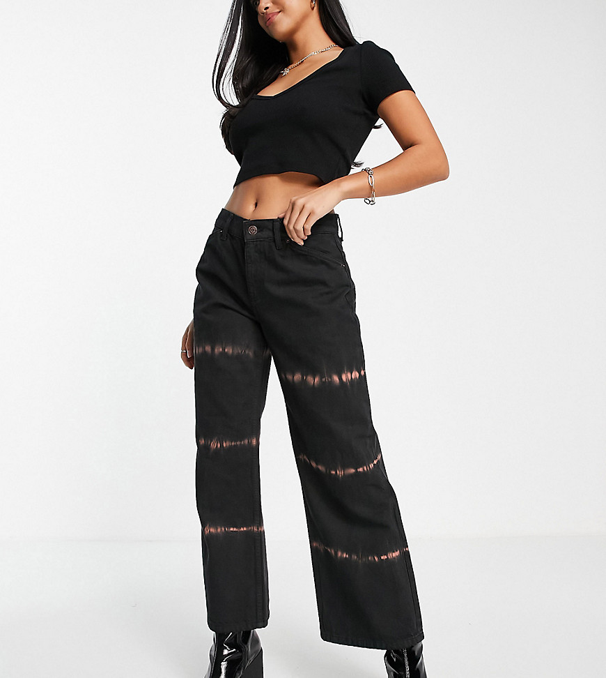 ASOS DESIGN Petite – Locker geschnittene Dad-Jeans aus Bio-Baumwollmix mit günstig online kaufen