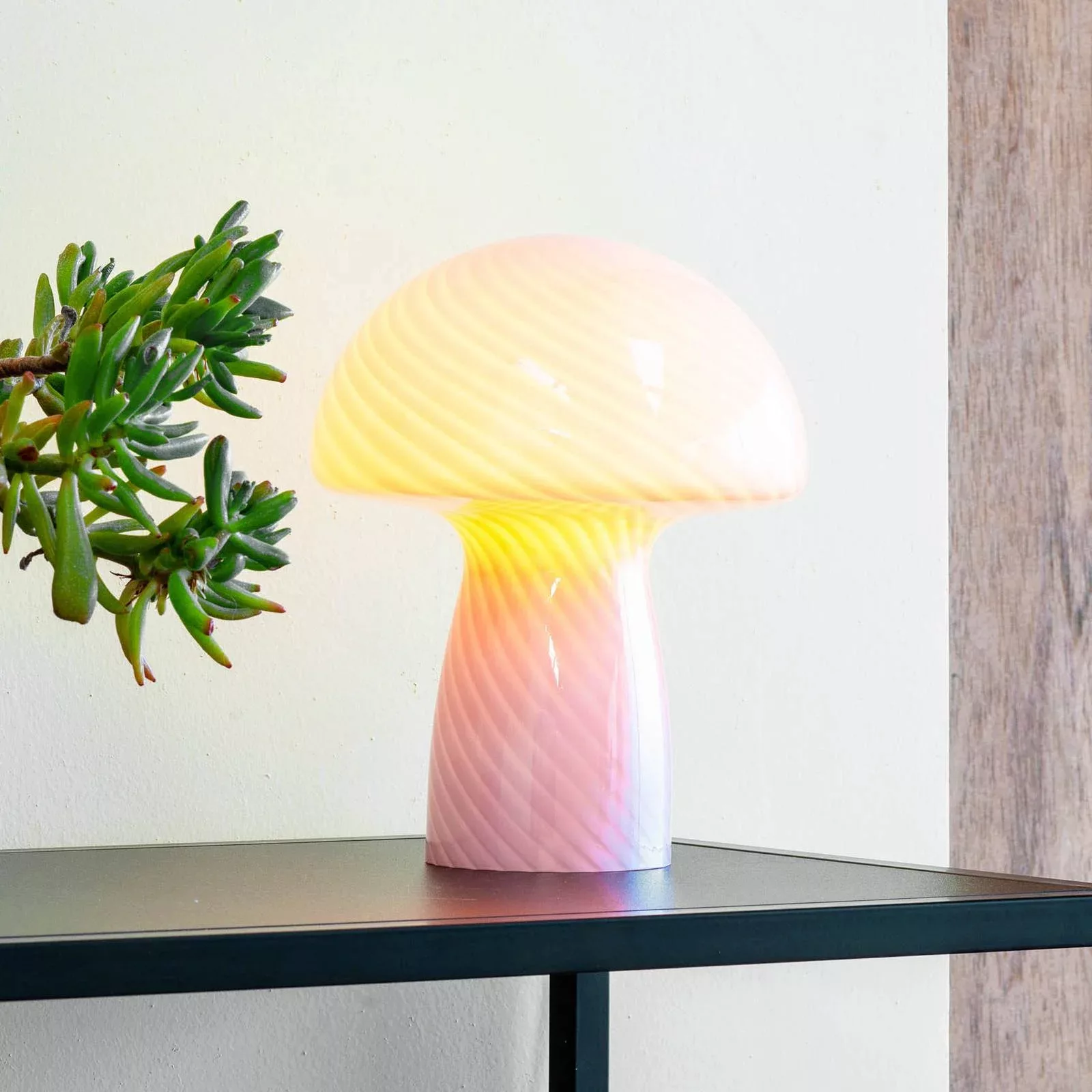 Dyberg Larsen Tischlampe Mushroom, pink, Höhe 23 cm, Glas günstig online kaufen