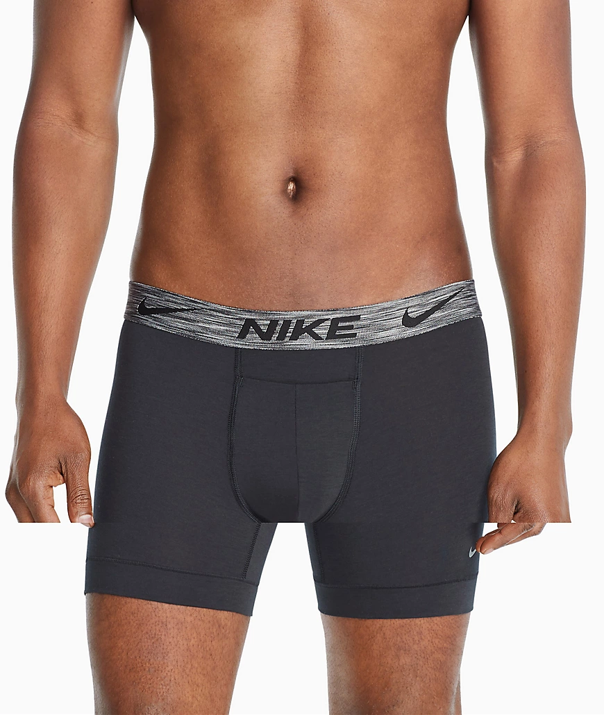 Nike Reluxe – Boxershorts in Blau und Marineblau im 2er-Pack günstig online kaufen