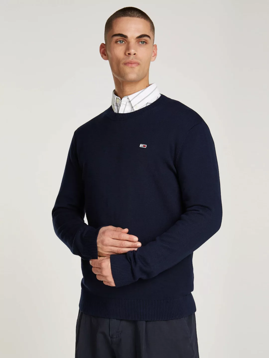 Tommy Jeans Rundhalspullover "TJM SLIM ESSENTIAL LIGHT SWEATER", mit Flag-P günstig online kaufen