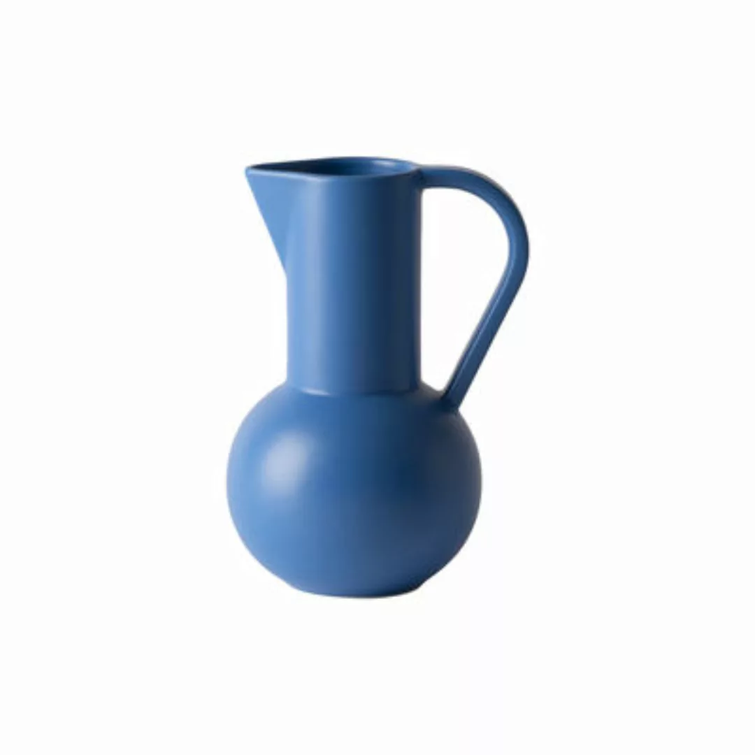 Karaffe Strøm Small keramik blau / 0,75 L - H 20 cm - Handgefertigt - raawi günstig online kaufen