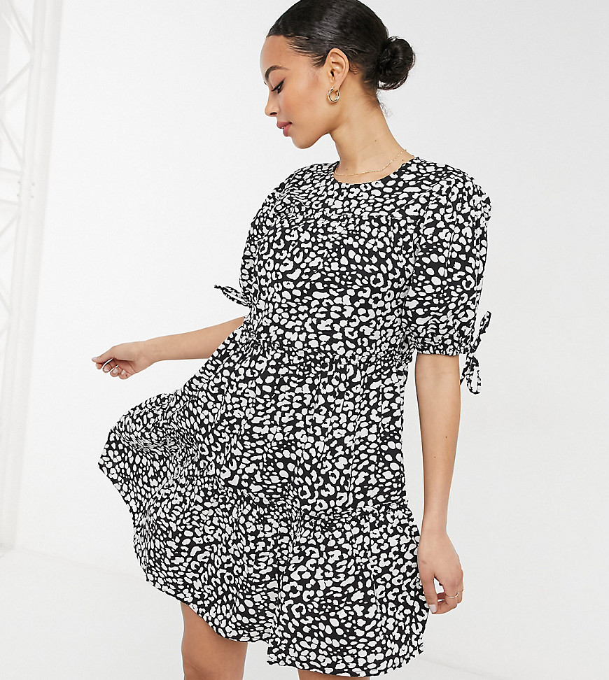 Influence Tall – Gestuftes Minikleid mit Animalprint-Mehrfarbig günstig online kaufen