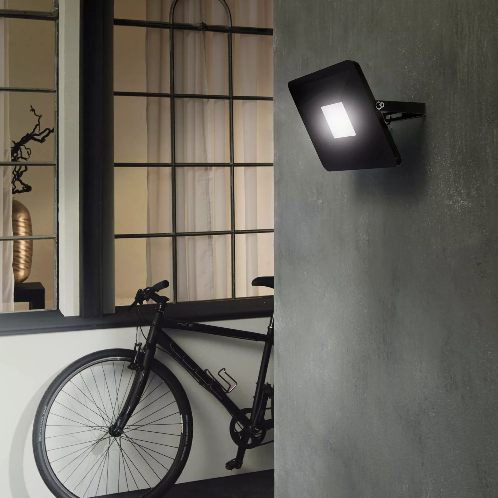 LED-Außenstrahler Faedo 3 in Schwarz, 50W günstig online kaufen