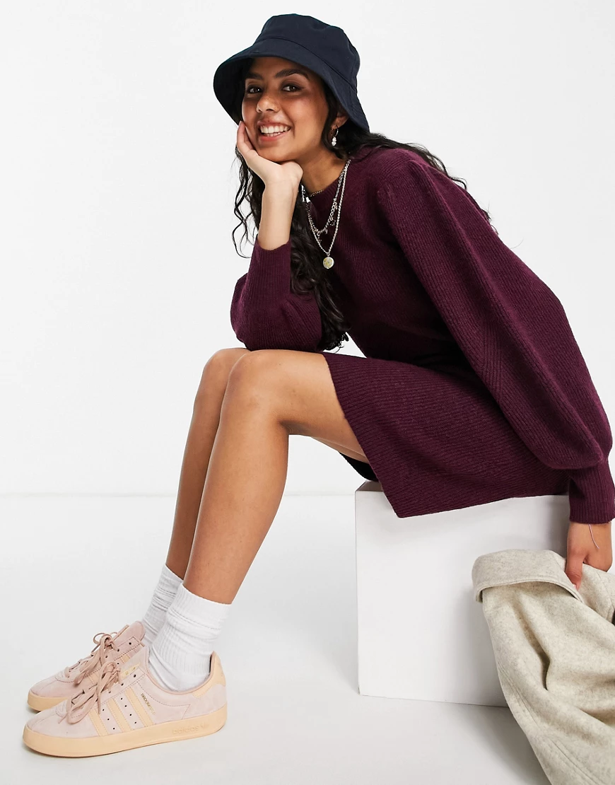 Miss Selfridge – Mini-Strickkleid in Burgunderrot mit Puffärmeln günstig online kaufen