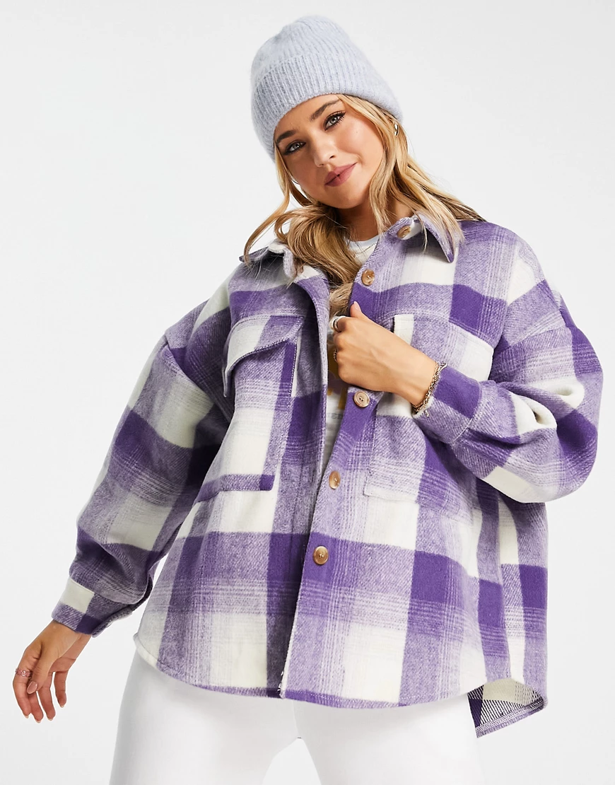 In The Style x Perrie Sian – Longline-Hemdjacke in Flieder-Bunt-Violett günstig online kaufen