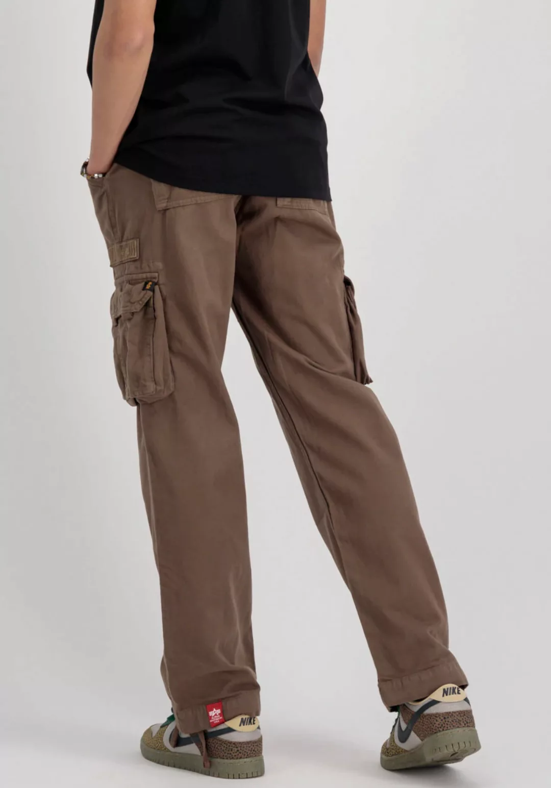 Alpha Industries Cargohose "Jet Pant", mit seitlichen Cargotaschen und Kord günstig online kaufen