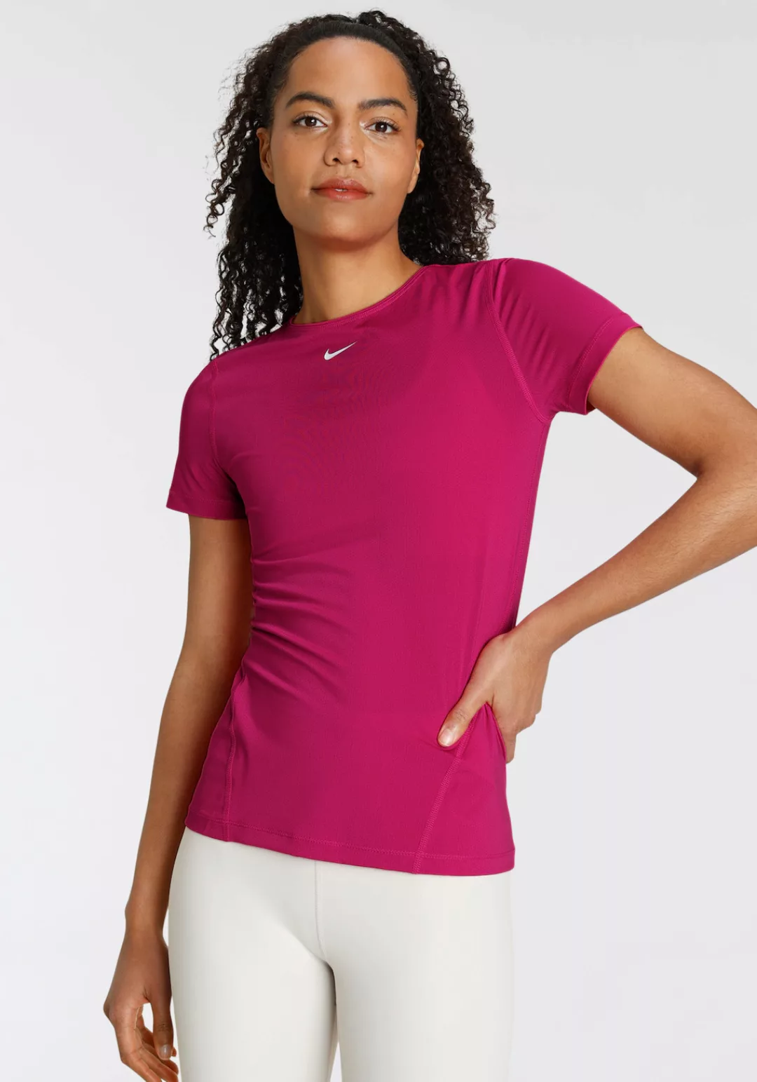 Nike Funktionsshirt "WOMEN NIKE PERFORMANCE TOP SHORTSLEEVE ALL OVER MESH", günstig online kaufen