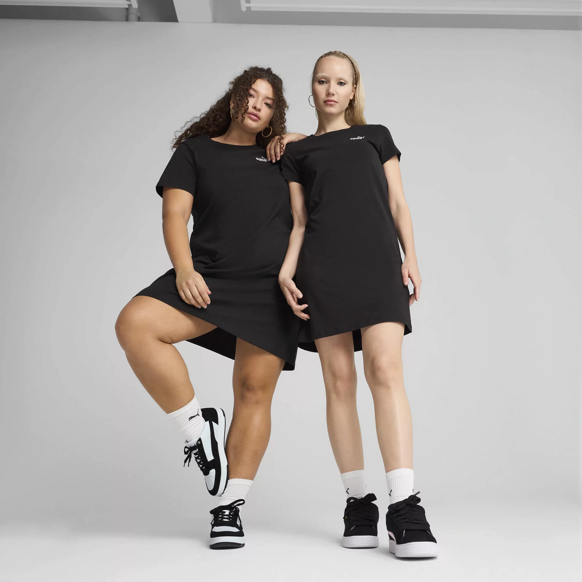 PUMA Sweatkleid "ESS Small No. 1 Logo Slim Kleid Damen" günstig online kaufen