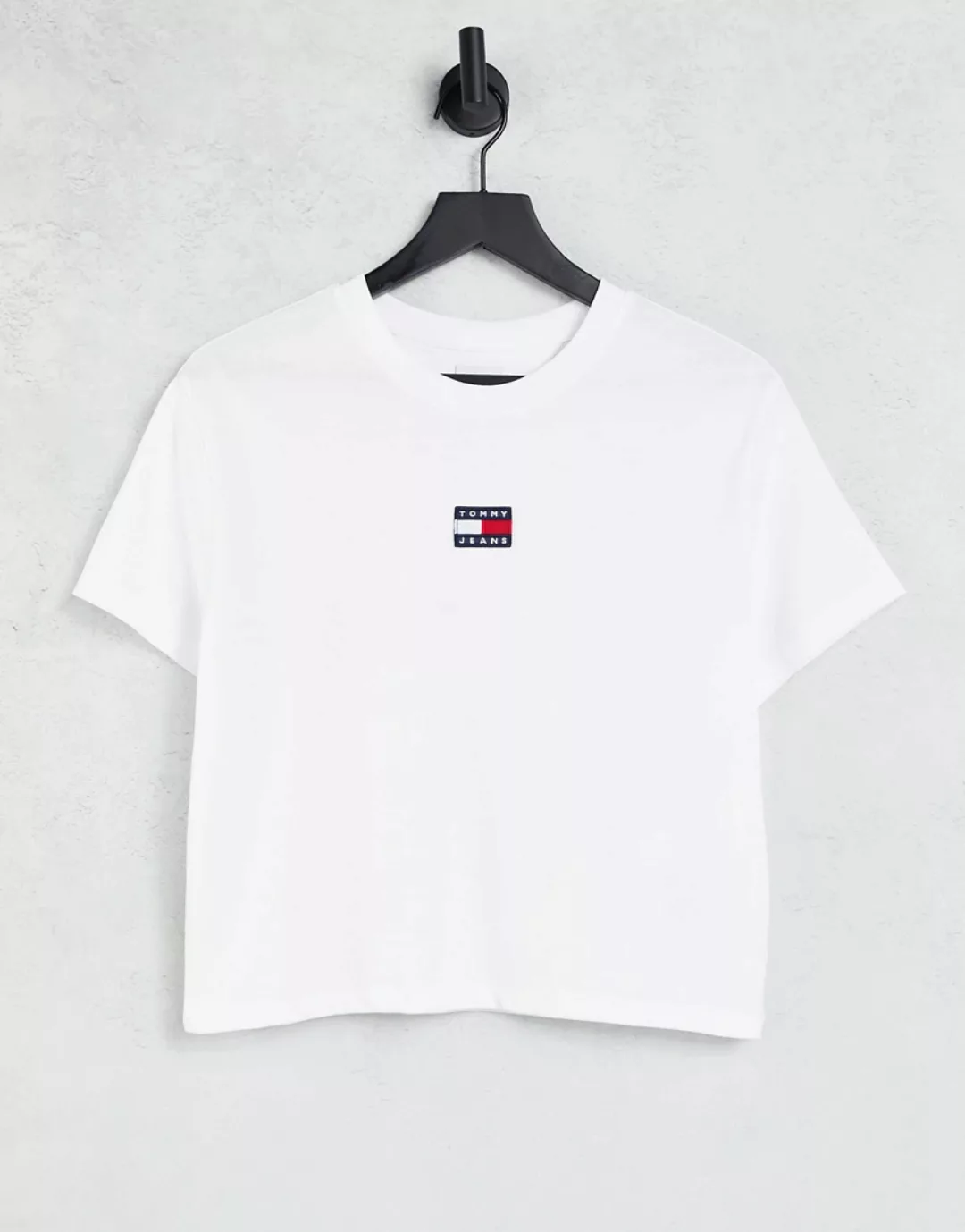 Tommy Jeans – T-Shirt mit Flaggenlogo in Weiß günstig online kaufen