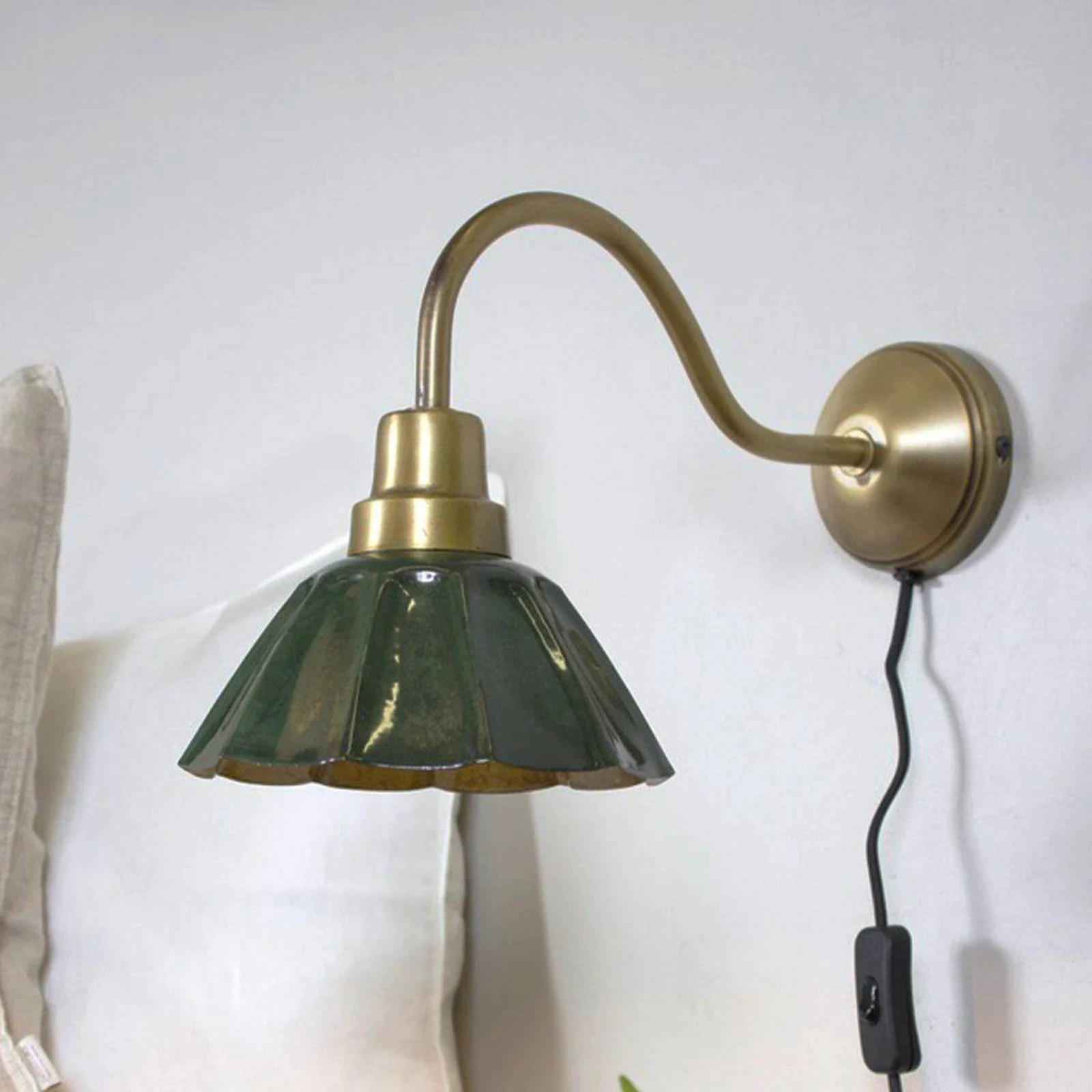 PR Home Wandlampe Ester, grün, Ausladung 34 cm, Metall günstig online kaufen