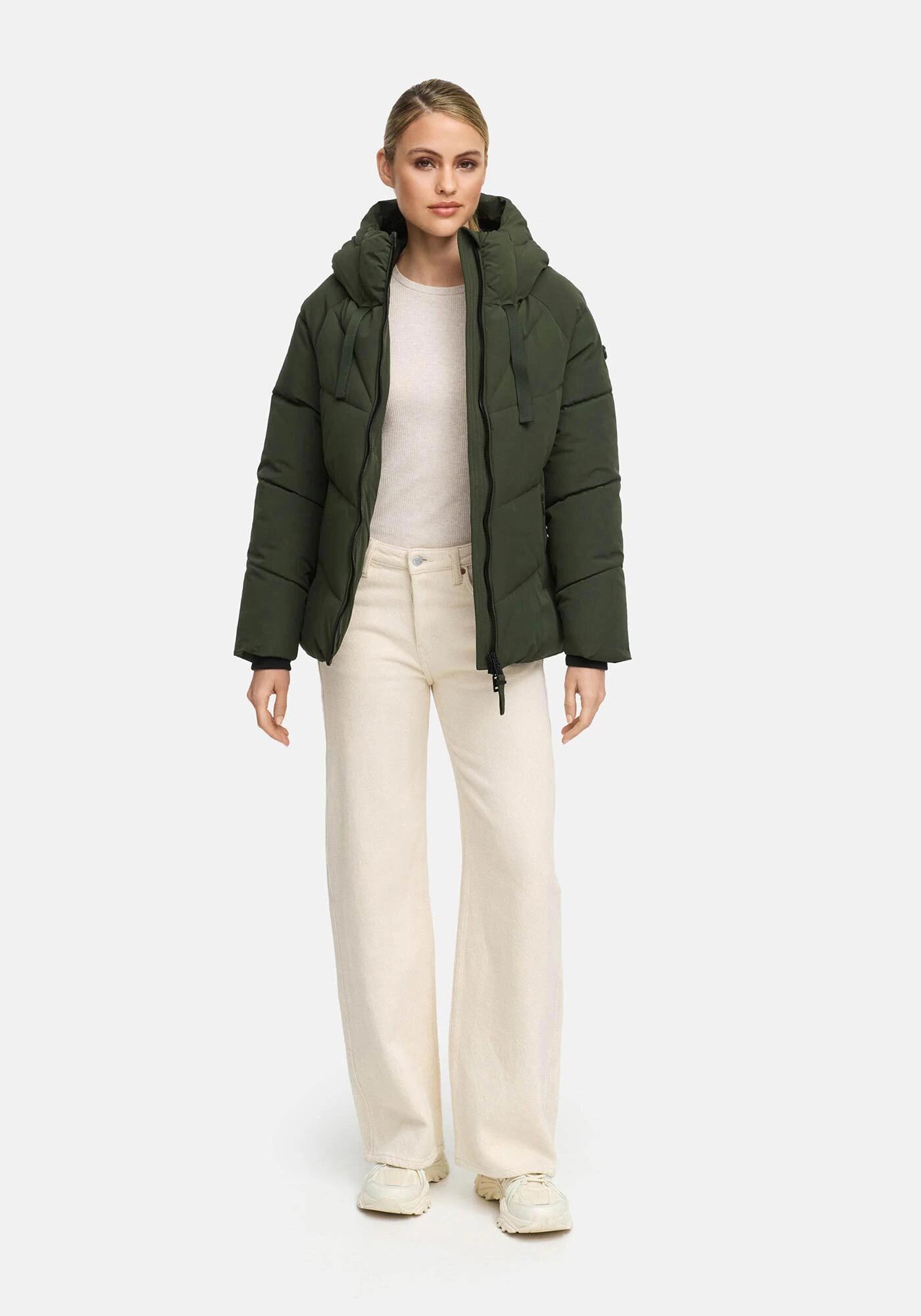 Marikoo Winterjacke "Kwamee", Schräg gesteppte Winterjacke mit fester Kapuz günstig online kaufen