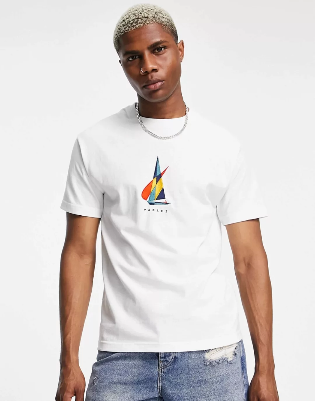 Parlez – Marcon – Besticktes T-Shirt in Weiß günstig online kaufen