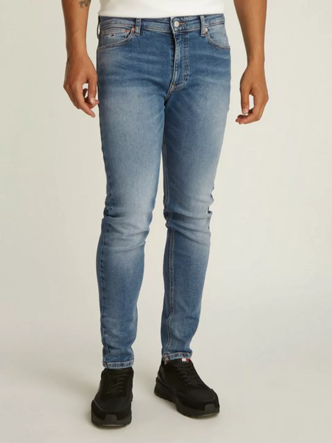 Tommy Jeans Skinny-fit-Jeans Simon Skinny Jeans Slim mit Logostickereien günstig online kaufen