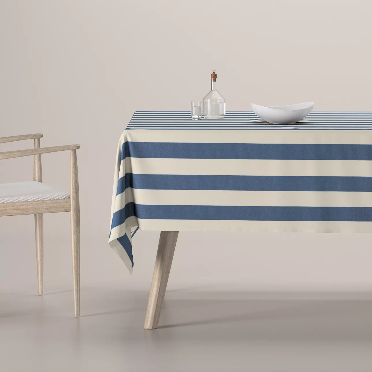 Rechteckige Tischdecke, blau-weiß, Quadro (143-90) günstig online kaufen