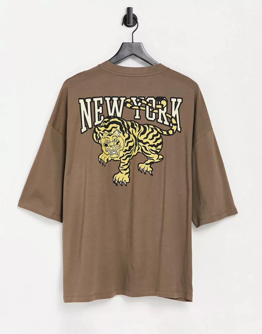ASOS DESIGN – Oversize-T-Shirt in Braun mit Tiger-Print auf dem Rücken günstig online kaufen