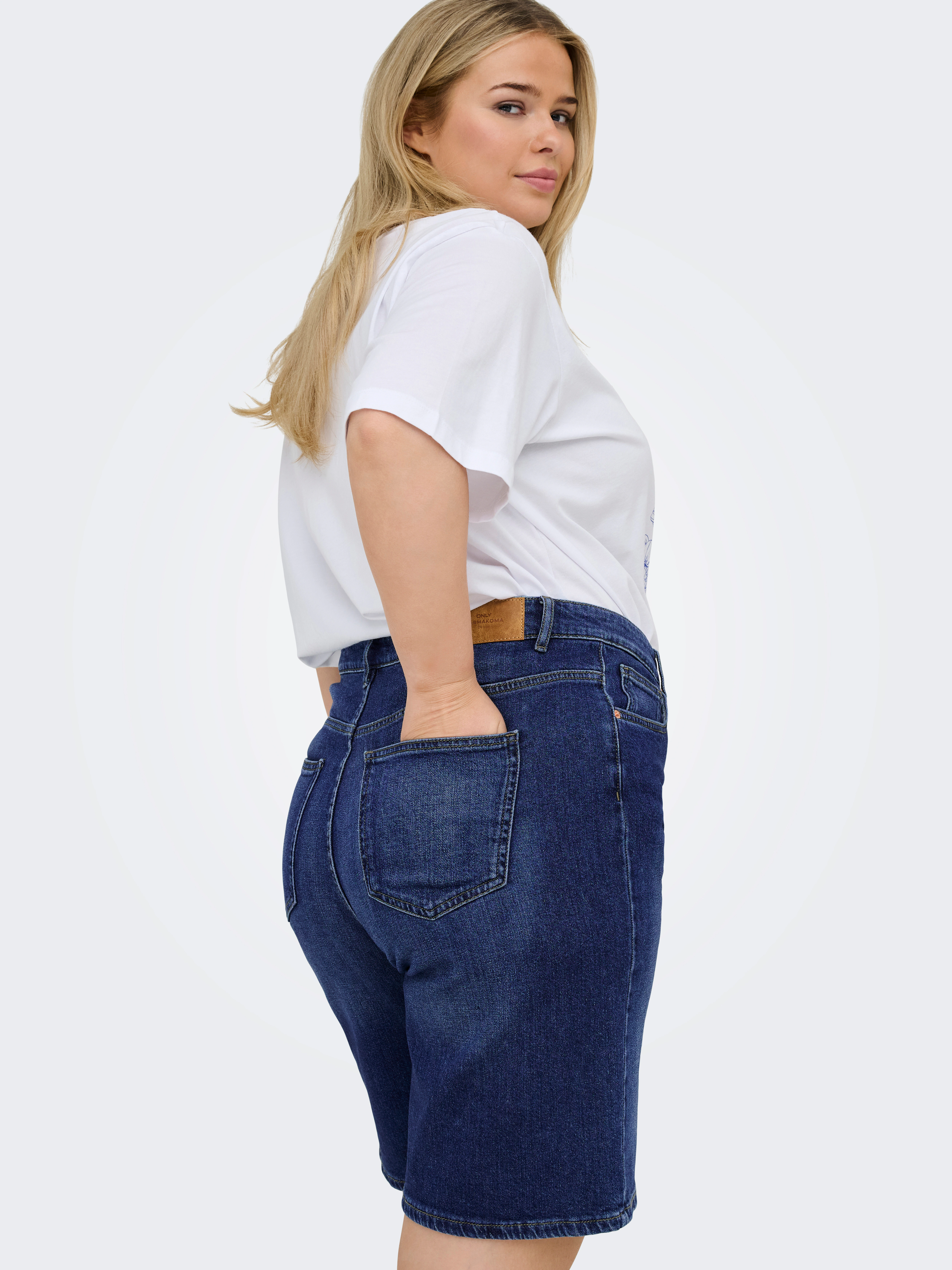 ONLY CARMAKOMA Jeansshorts "CARSONNY HW WIDE DNM SHORTS NAS843 NOOS" günstig online kaufen