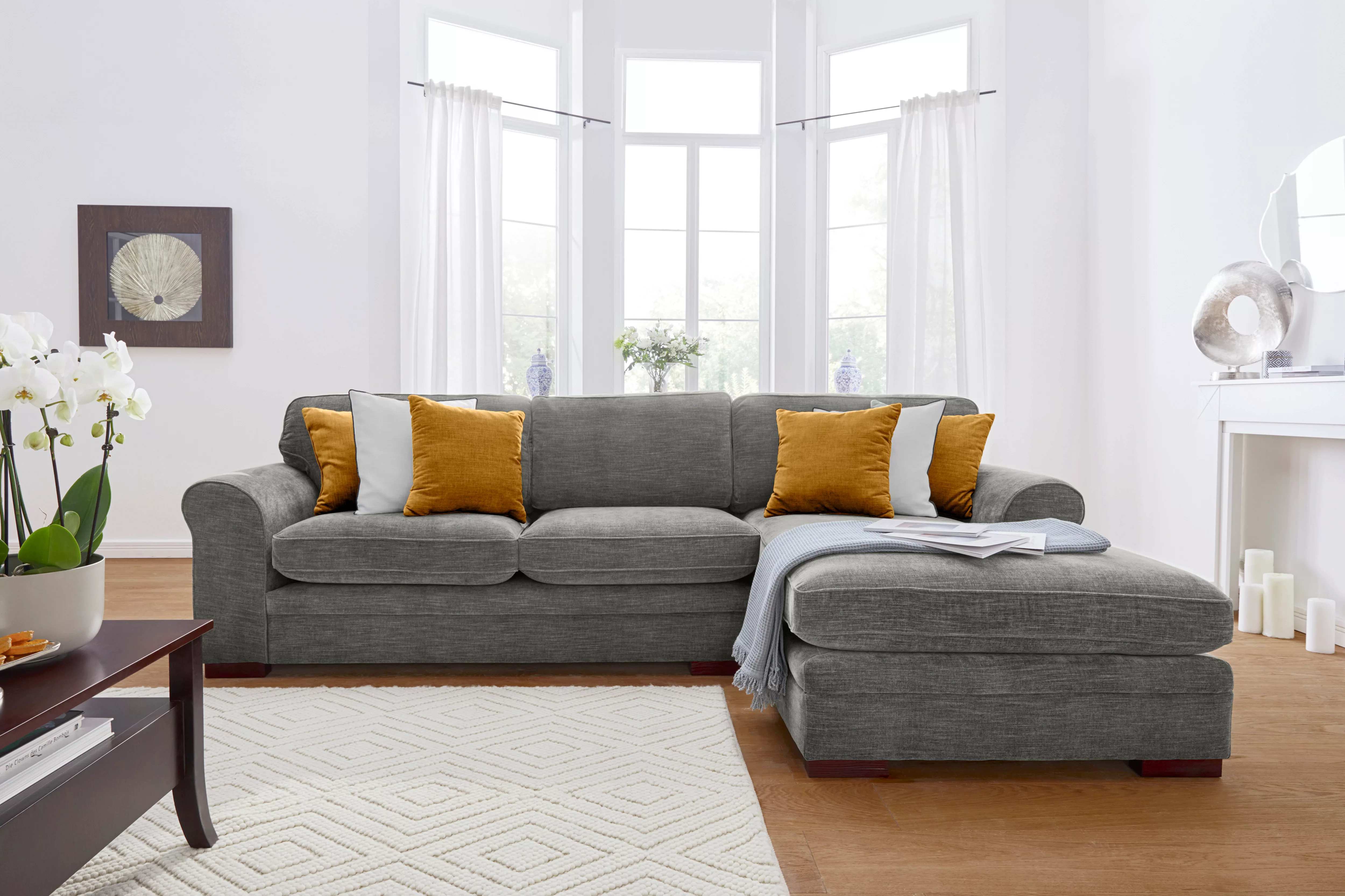 Home affaire Ecksofa »Broughton L-Form«, weicher Sitzkomfort, incl. 4 Zierk günstig online kaufen