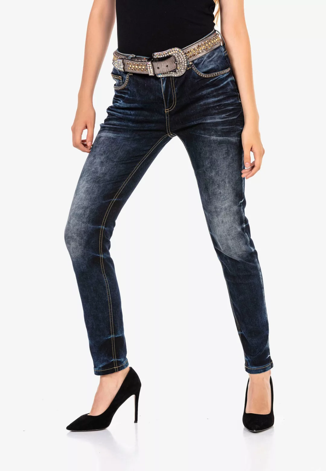 Cipo & Baxx Slim-fit-Jeans, mit rockigen Nietendetails günstig online kaufen