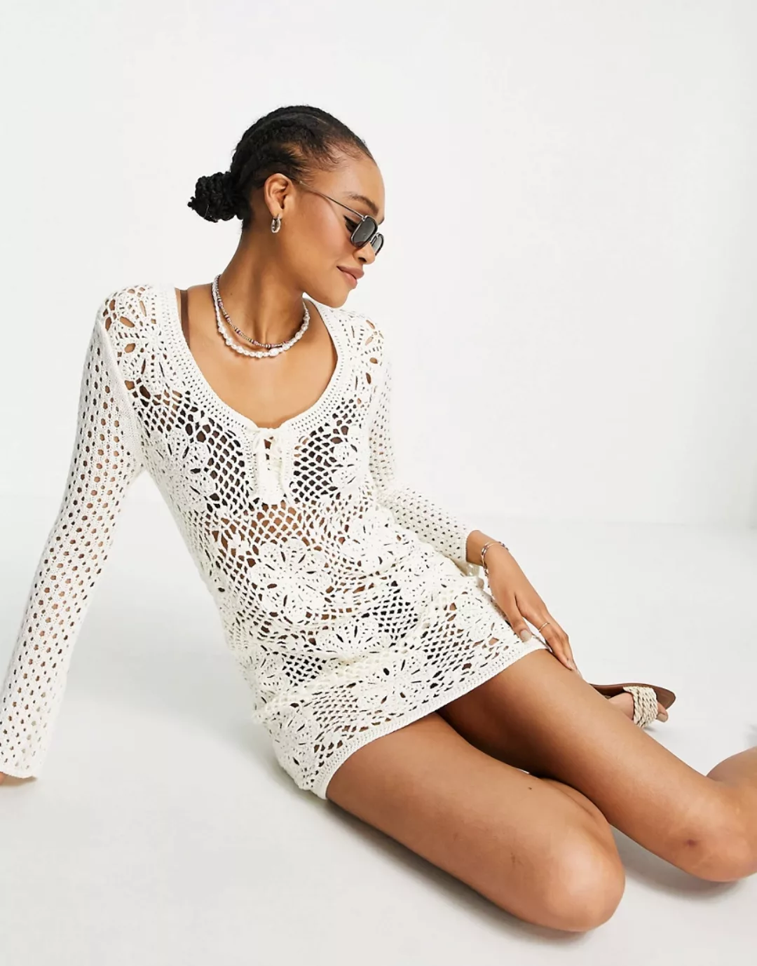 ASOS DESIGN – Handgehäkeltes Minikleid in Creme-Weiß günstig online kaufen