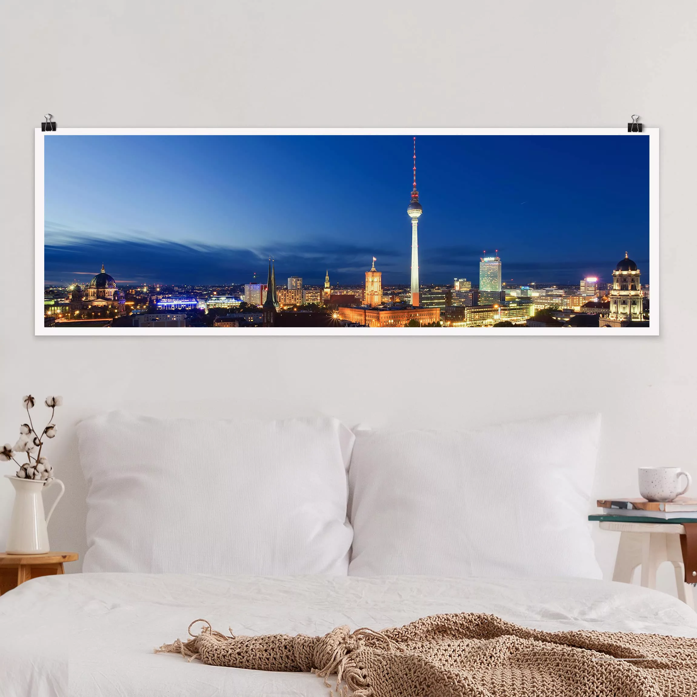 Panorama Poster Architektur & Skyline Fernsehturm bei Nacht günstig online kaufen