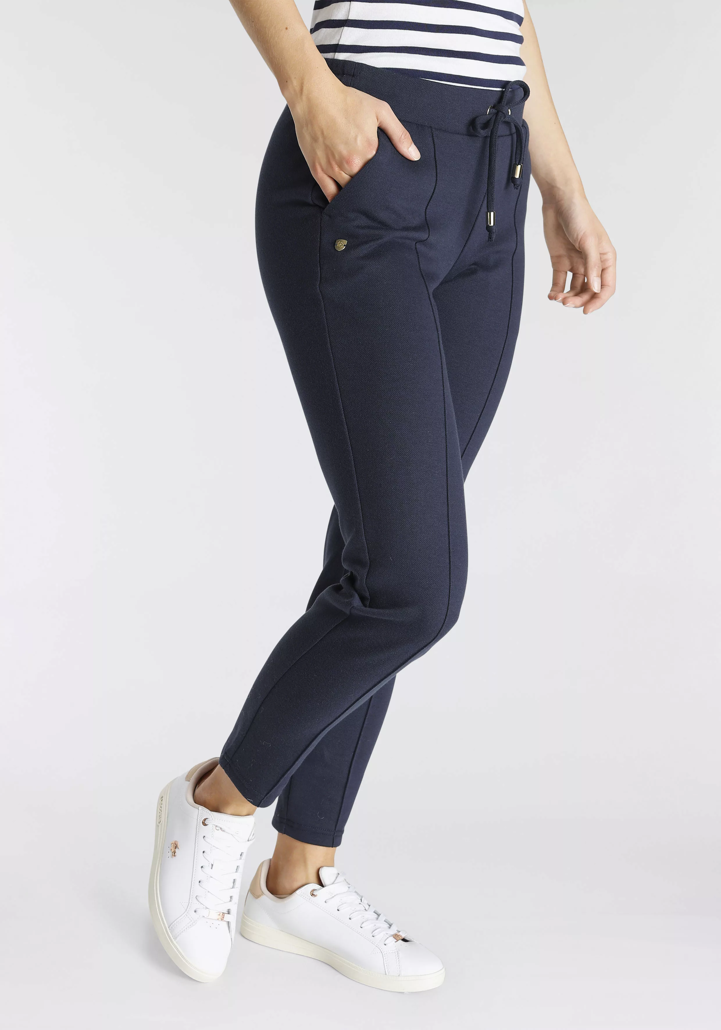 DELMAO Jogger Pants, mit trendigen Ziernähten & elastischem Bund - NEUE MAR günstig online kaufen