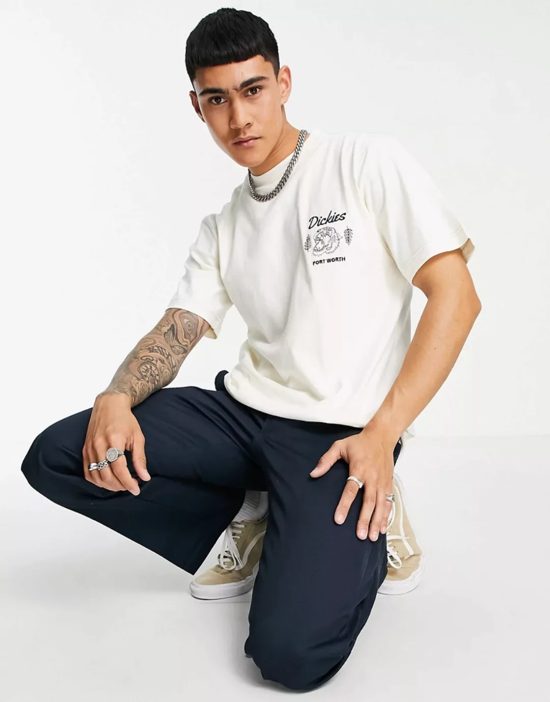 Dickies – Halma – T-Shirt in Ecru-Weiß günstig online kaufen