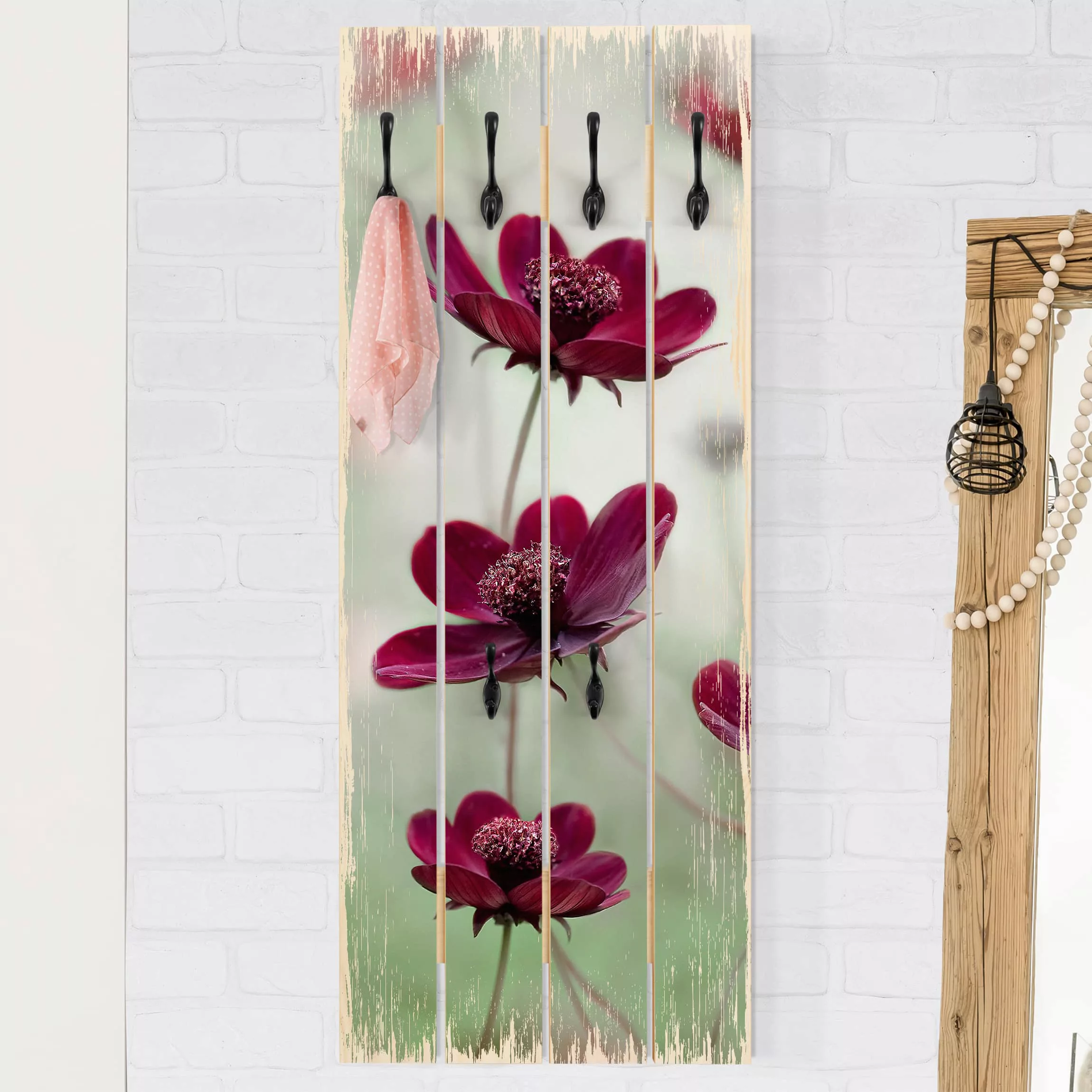 Wandgarderobe Holzpalette Blumen Pinke Kosmeen günstig online kaufen