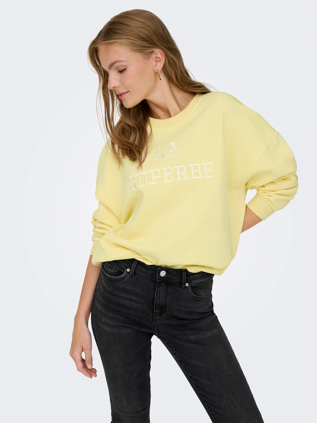 JDY Sweatshirt "JDYMESA L/S O-NECK EMB SWEAT JRS NOOS" günstig online kaufen